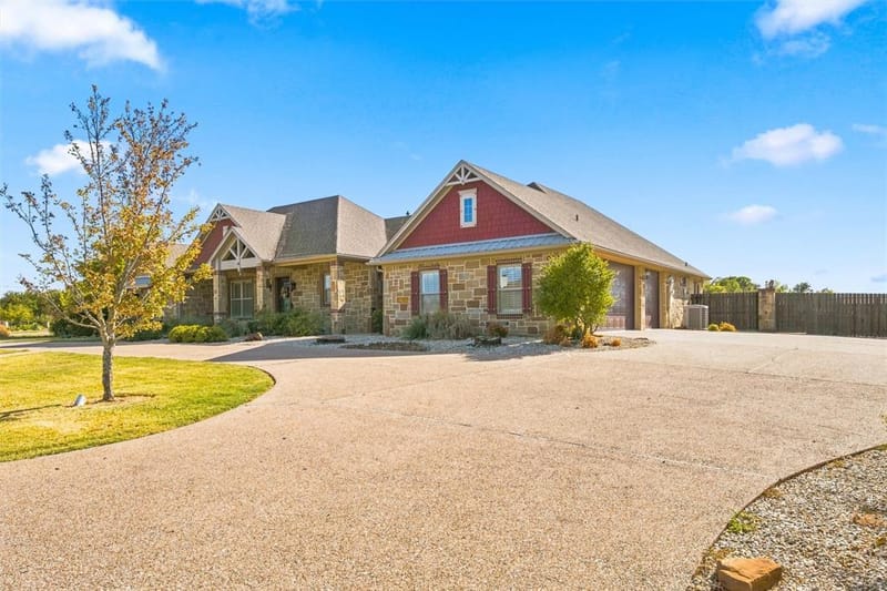 100 Deer Creek Drive, Waco TX 76708 - Photo 3