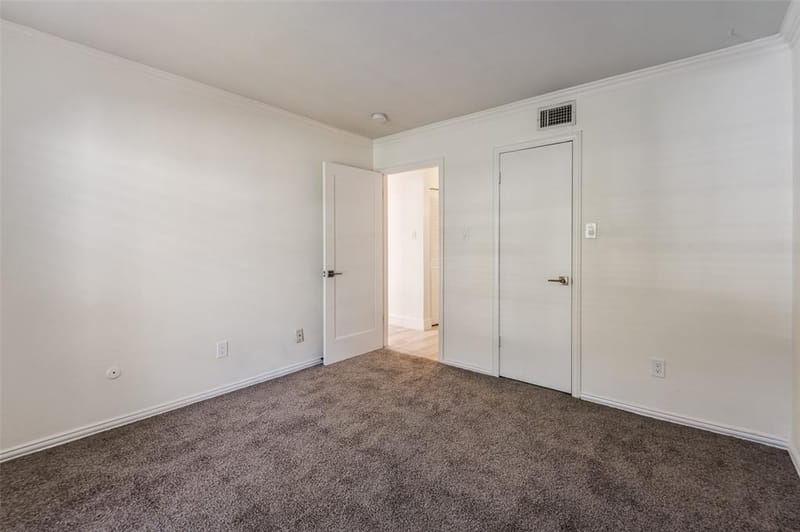 13702 FLAGSTONE Lane, Dallas TX 75240 - Photo 23