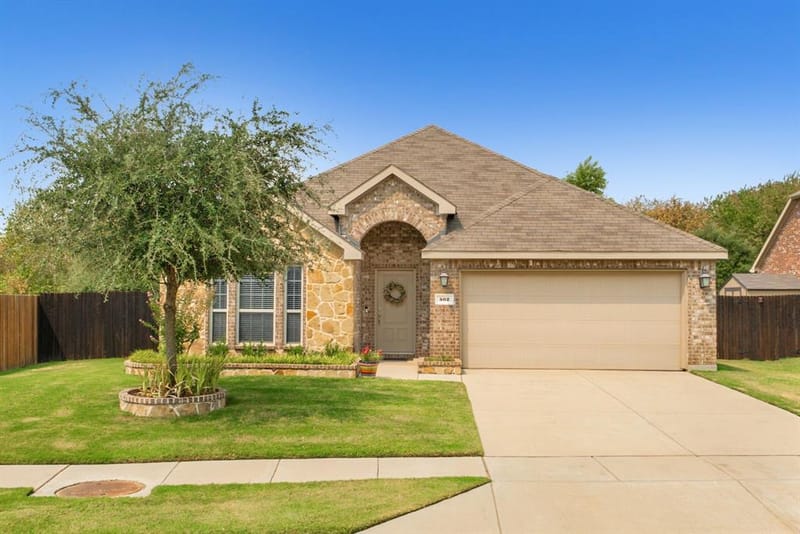 502 Royal Oaks Lane, Oak Point TX 75068
