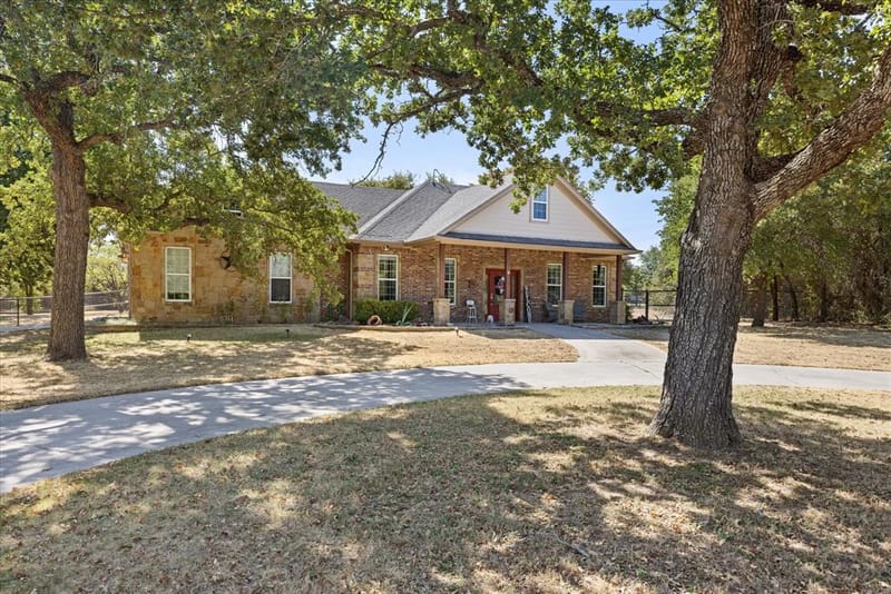 190 Lone Oak, Mineral Wells TX 76067