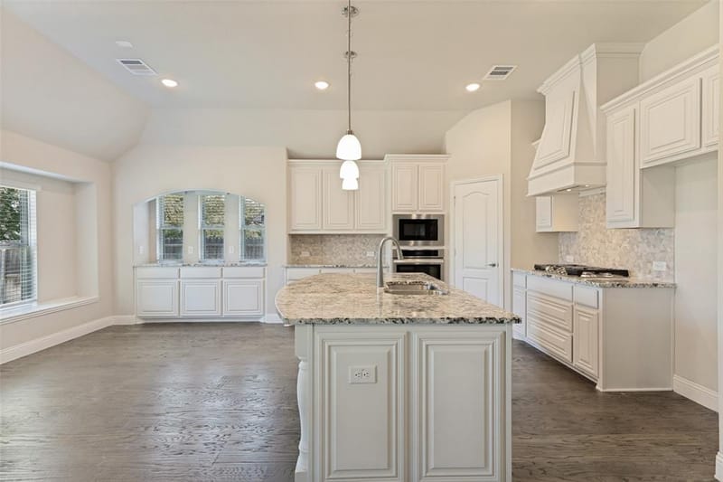 11428 Colonial Trace Lane, Fort Worth TX 76244 - Photo 9