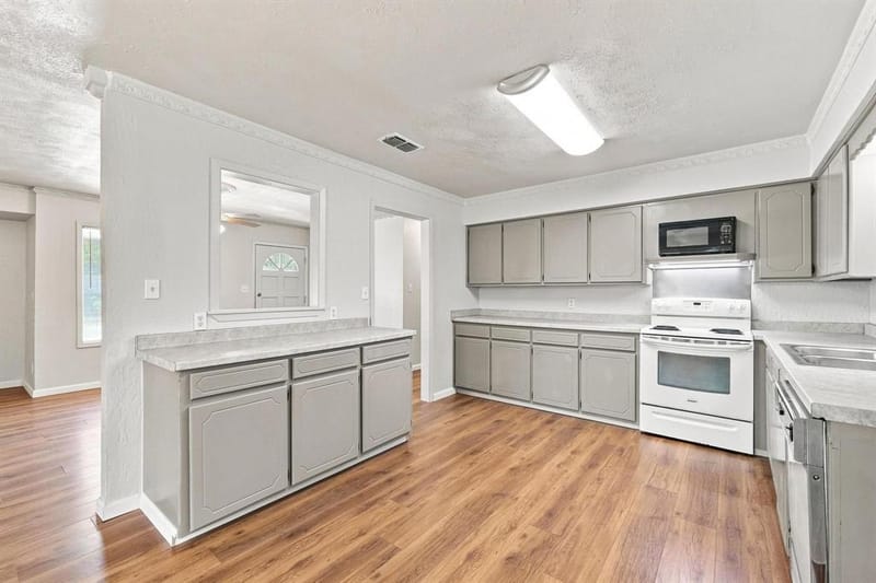 117 Leslie Street, Bonham TX 75418 - Photo 12