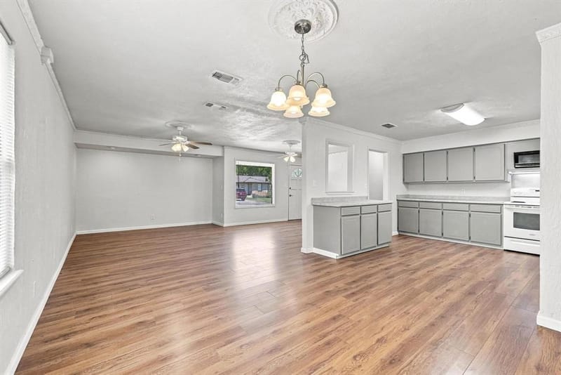 117 Leslie Street, Bonham TX 75418 - Photo 9
