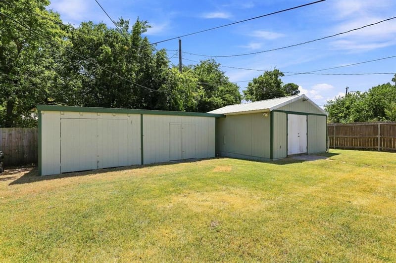 117 Leslie Street, Bonham TX 75418 - Photo 33