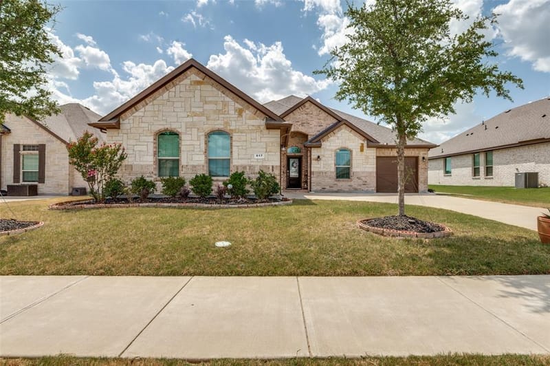 617 Mesquite Grove Road, Midlothian TX 76065