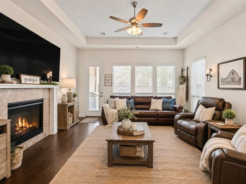 12505 Amesbury Way, Farmers Branch TX 75234