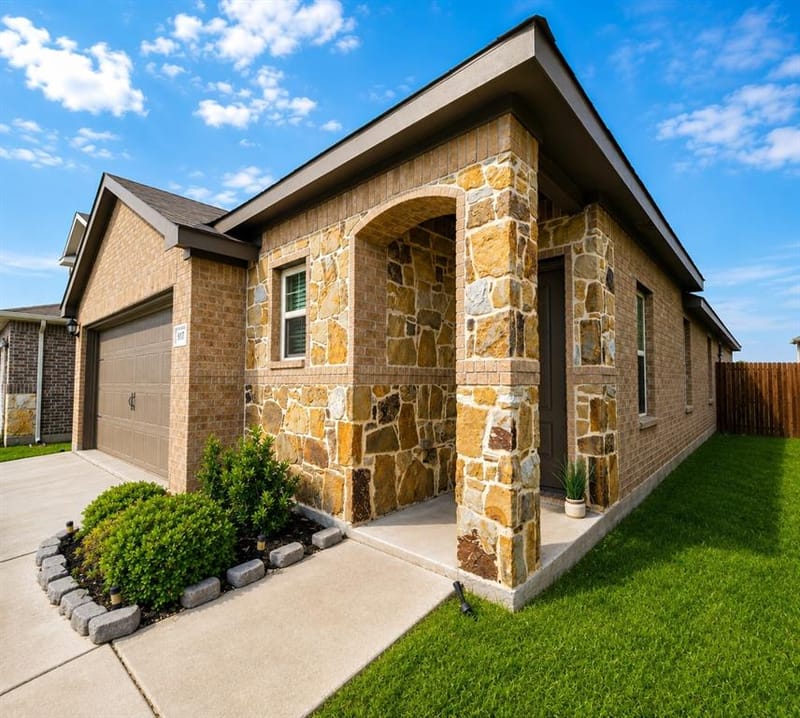 917 Sunrise Lane, Royse City TX 75189 - Photo 2