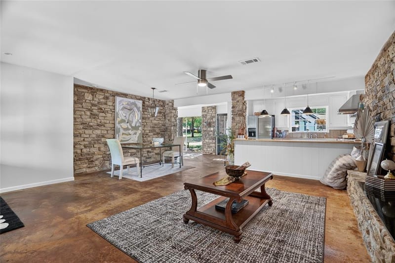 3902 Laramie Drive, Granbury TX 76049 - Photo 14