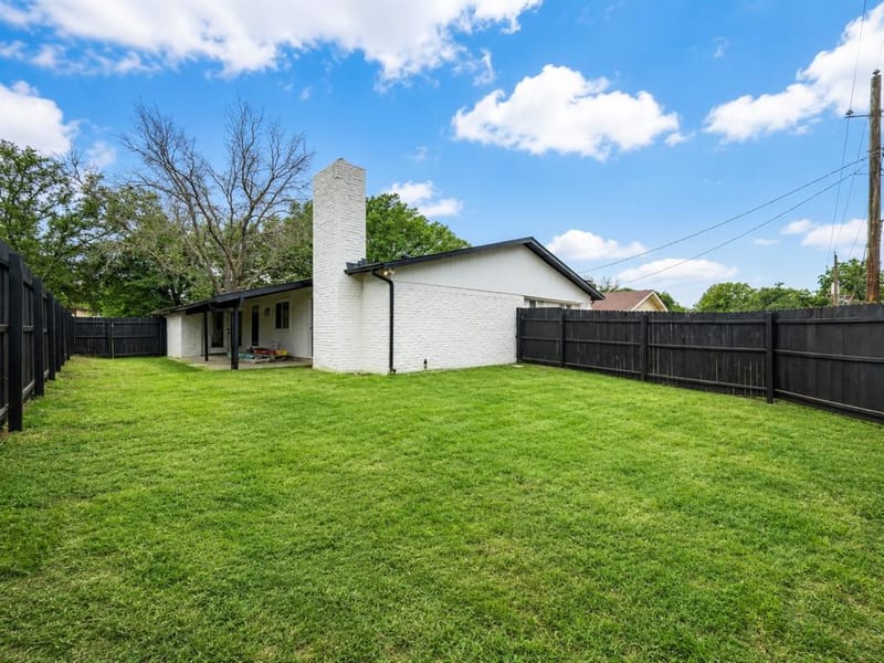 3406 Country Club Drive, Grand Prairie TX 75052 - Photo 29