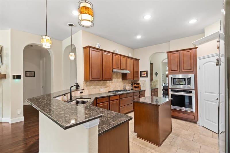 1139 Clearwater Drive, Frisco TX 75036 - Photo 9