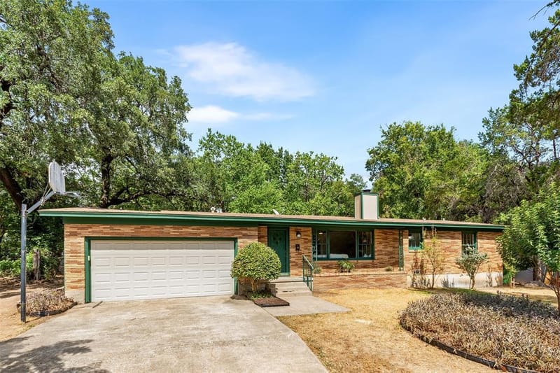 4601 Robinwood Drive, Waco TX 76708 - Photo 5