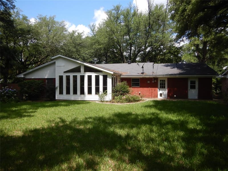 2049 River Road, Shreveport LA 71105 - Photo 12
