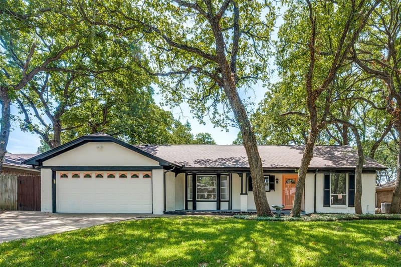 2112 Dartmouth Drive, Arlington TX 76015