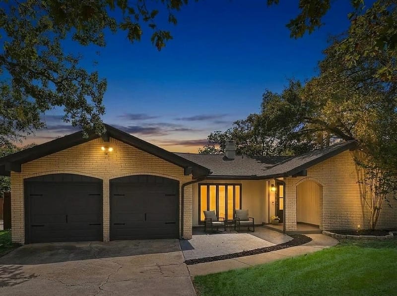 206 Lake Vista W, Highland Village TX 75077 - Photo 2