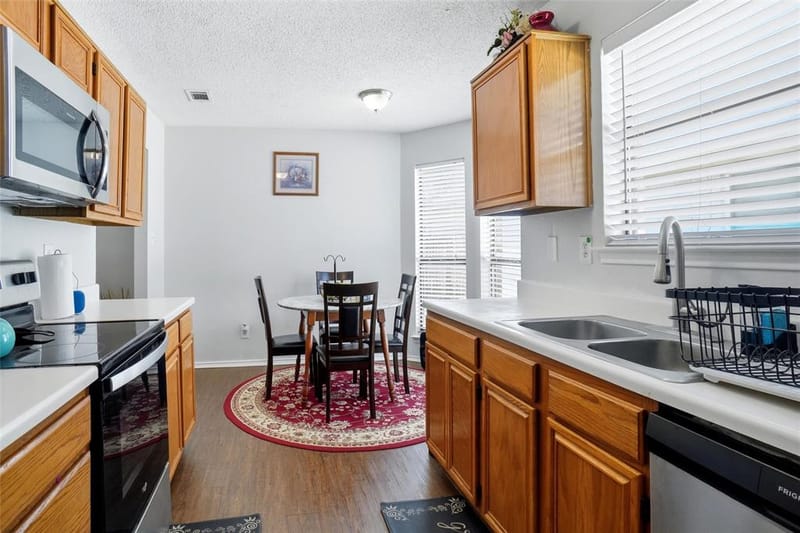 7004 Bentley Avenue, Fort Worth TX 76137 - Photo 9