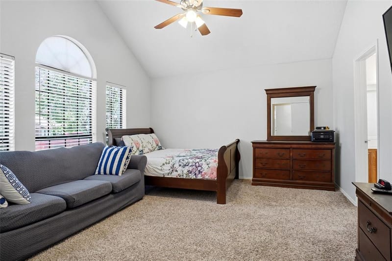 7004 Bentley Avenue, Fort Worth TX 76137 - Photo 10