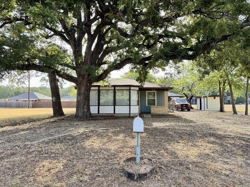 120 Nautical Road, Gun Barrel City TX 75156