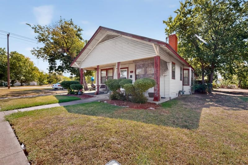 711 Mlk Boulevard, Corsicana TX 75110 - Photo 2