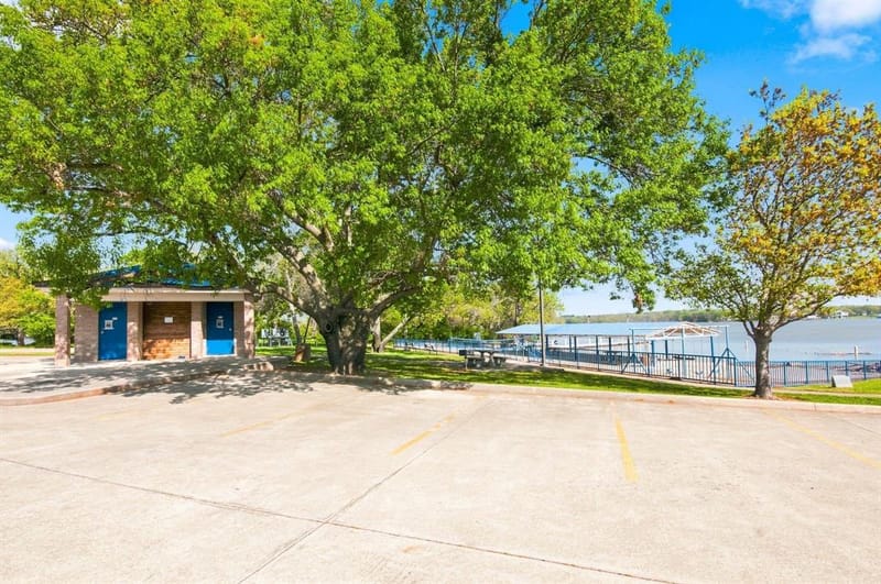 605 Keel Way, Azle TX 76020 - Photo 38