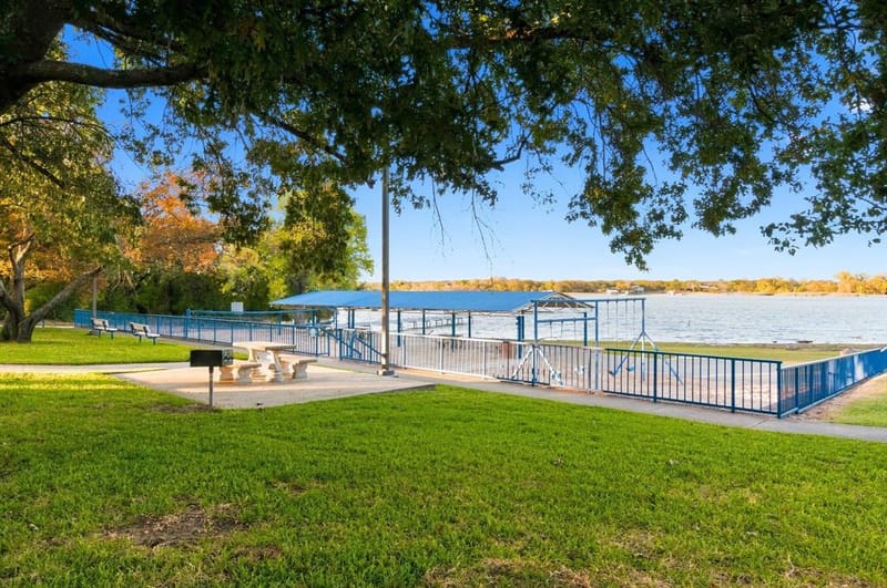 605 Keel Way, Azle TX 76020 - Photo 37