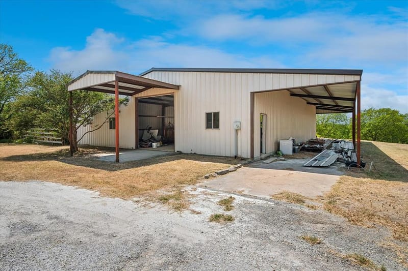 1501 Andy Thomas Road, Whitewright TX 75491 - Photo 3