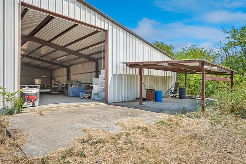 1501 Andy Thomas Road, Whitewright TX 75491 - Photo 35