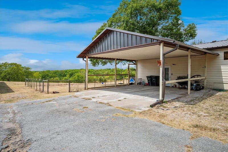 1501 Andy Thomas Road, Whitewright TX 75491 - Photo 25