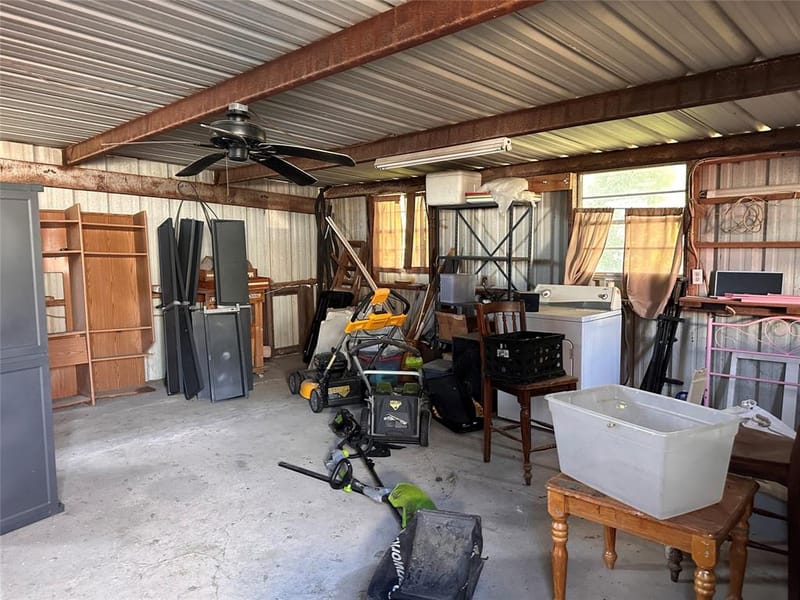 913 County Road 1003a, Godley TX 76044 - Photo 23