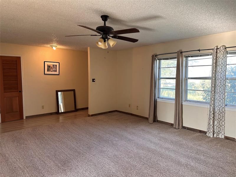 913 County Road 1003a, Godley TX 76044 - Photo 2