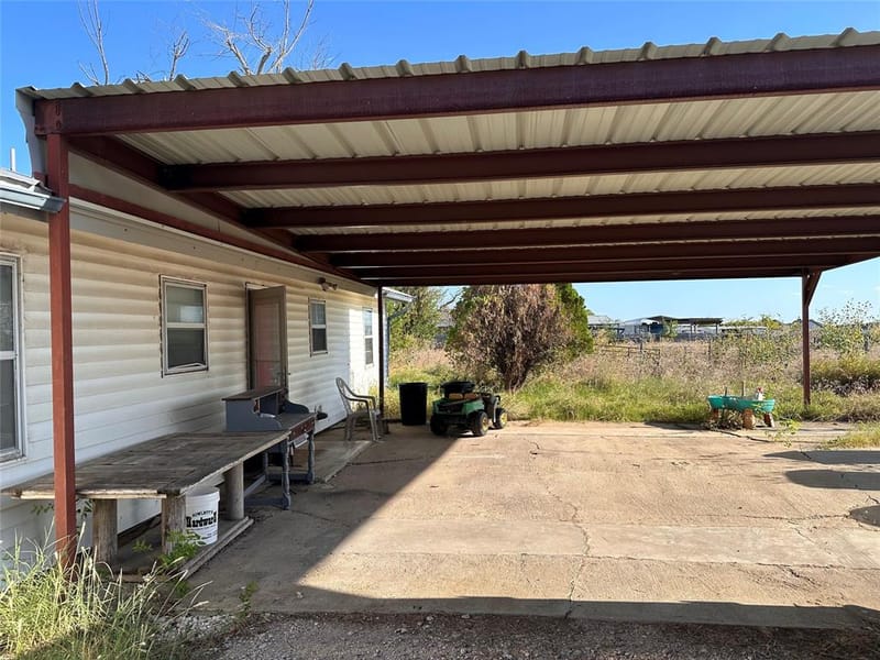 913 County Road 1003a, Godley TX 76044 - Photo 22