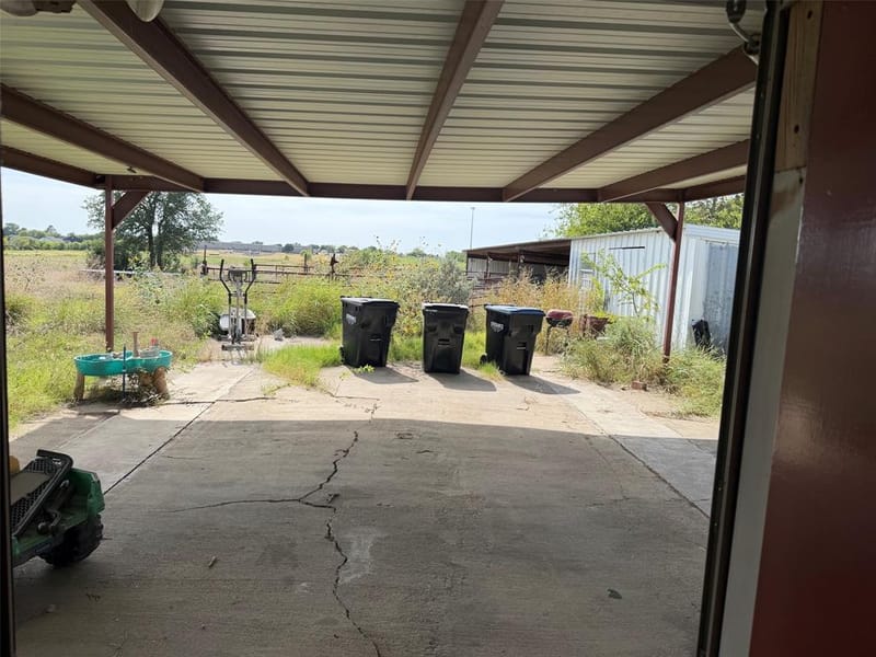 913 County Road 1003a, Godley TX 76044 - Photo 19