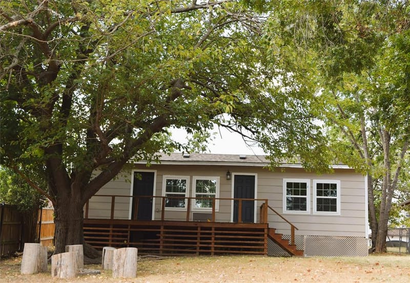 120 Marina View Court, Weatherford TX 76087