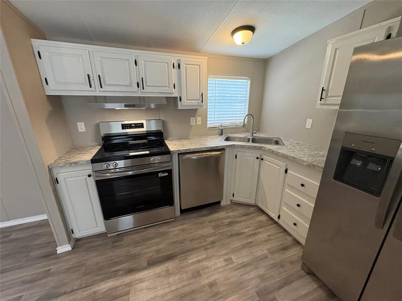 111 Shady Springs Drive, Bridgeport TX 76426 - Photo 13