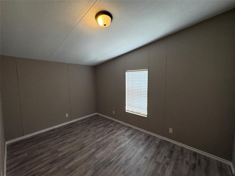 111 Shady Springs Drive, Bridgeport TX 76426 - Photo 21