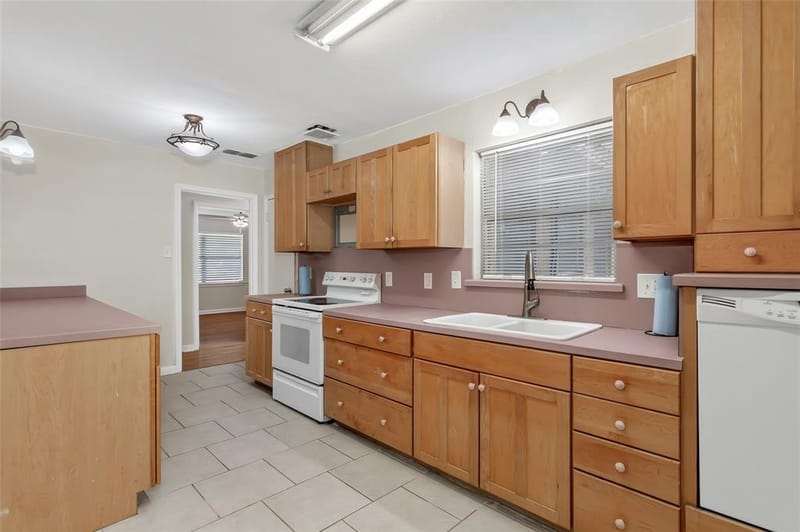 1203 Sunnybrook Drive, Irving TX 75061 - Photo 18