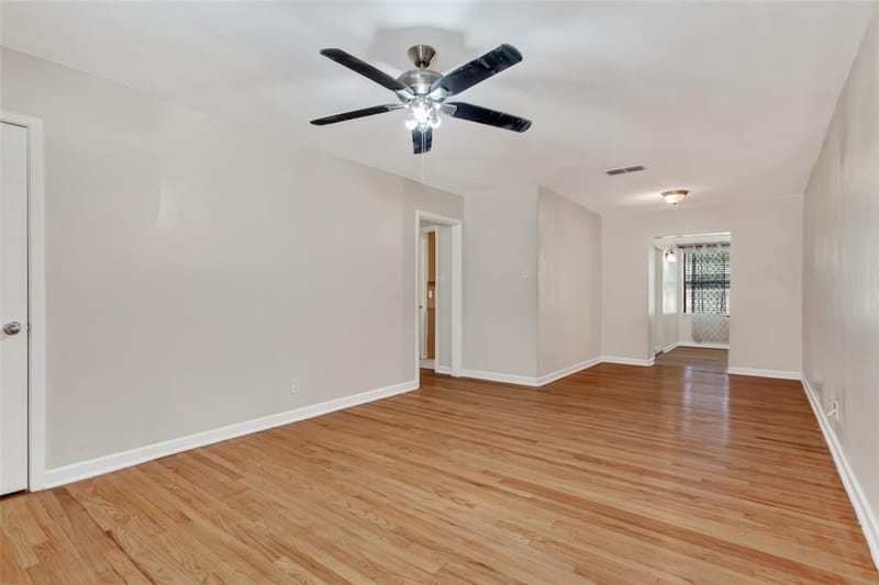 1203 Sunnybrook Drive, Irving TX 75061 - Photo 8