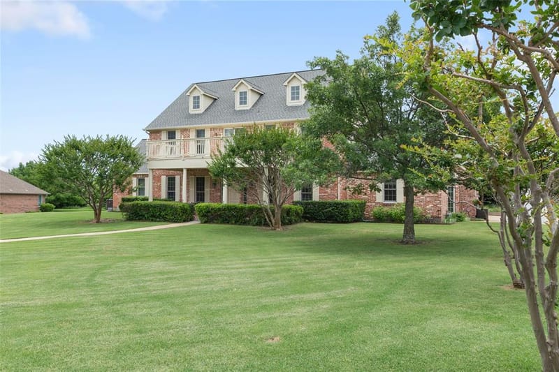 404 High Meadow Lane, Heath TX 75032 - Photo 2