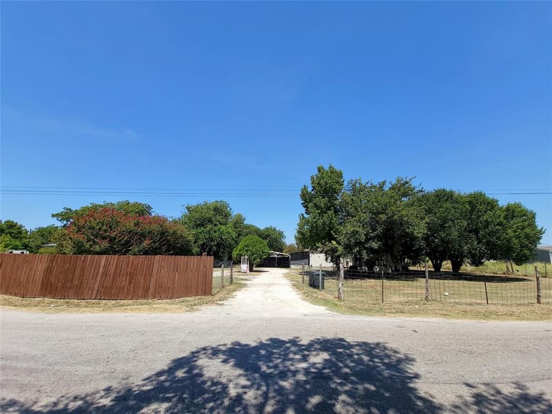 11309 County Road 510, Venus TX 76084