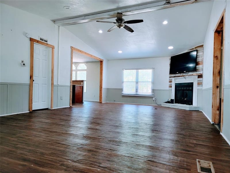 11309 County Road 510, Venus TX 76084 - Photo 8