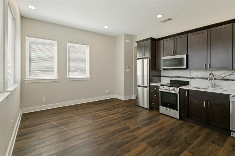 324 Feliks Gwozdz Place, Fort Worth TX 76104 - Photo 12