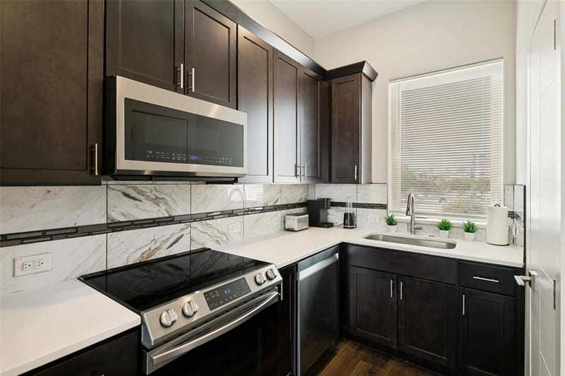 324 Feliks Gwozdz Place, Fort Worth TX 76104 - Photo 22