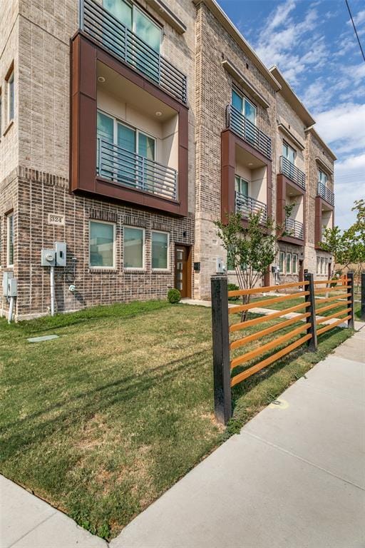 324 Feliks Gwozdz Place, Fort Worth TX 76104 - Photo 4