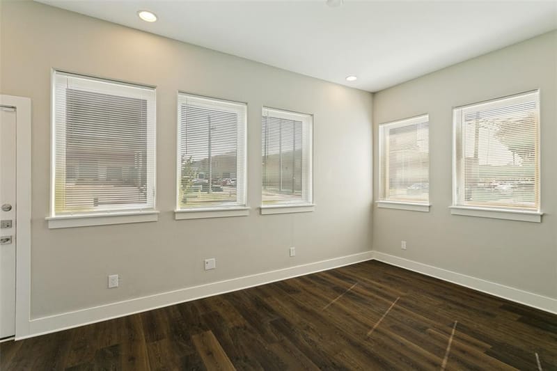 324 Feliks Gwozdz Place, Fort Worth TX 76104 - Photo 8