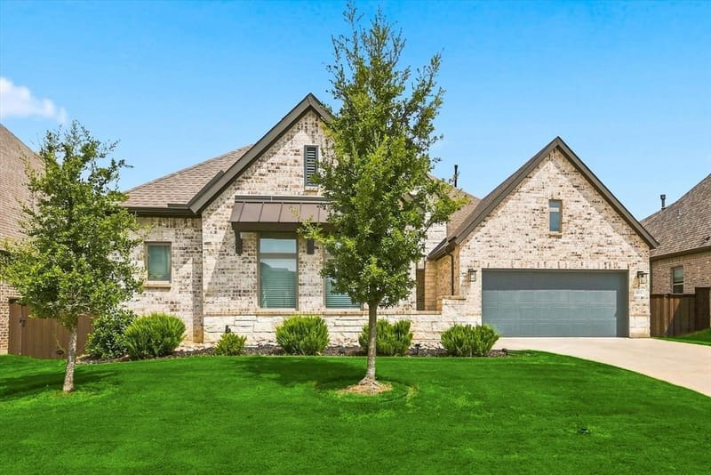 2816 Garrett Drive, Highland Village TX 75077 - Photo 6