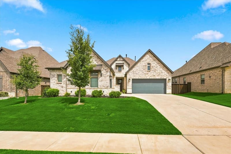 2816 Garrett Drive, Highland Village TX 75077