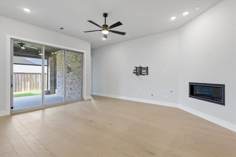 2816 Garrett Drive, Highland Village TX 75077 - Photo 11