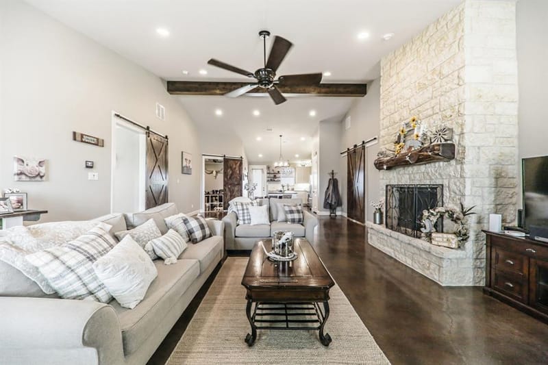 1704 County Road 1002, Greenville TX 75401 - Photo 17