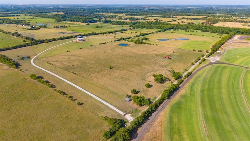 1704 County Road 1002, Greenville TX 75401 - Photo 32