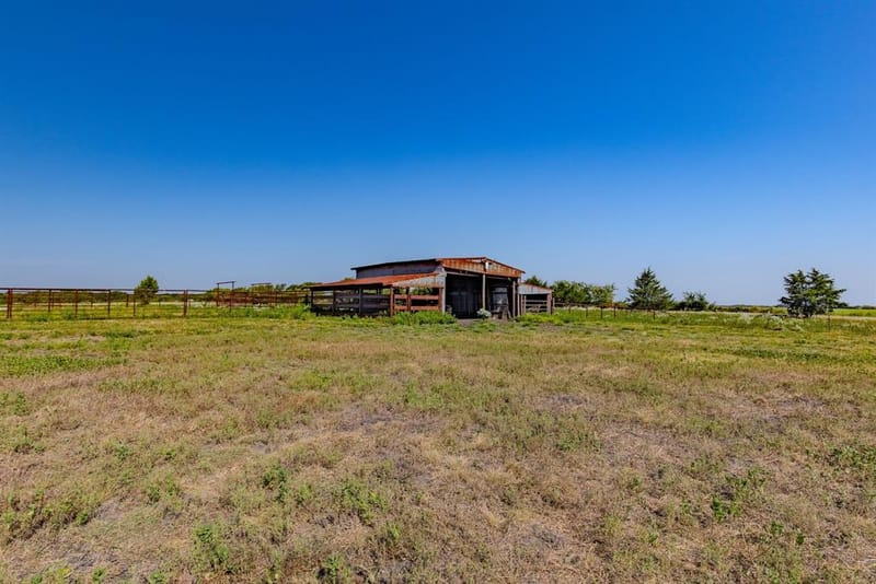 1704 County Road 1002, Greenville TX 75401 - Photo 34