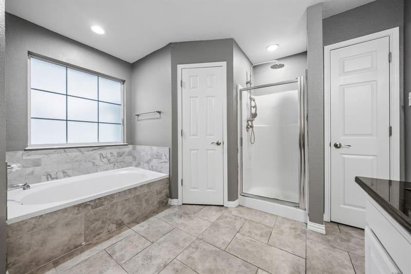 607 Meadowbrook Drive, Burleson TX 76028 - Photo 27